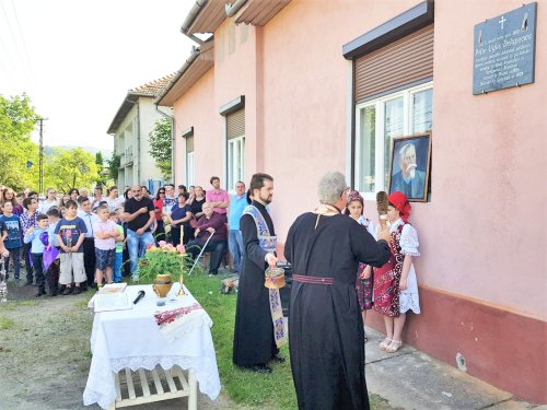Învățătorul Petre Ugliș comemorat la Gurahonț, Arad Poza 119036