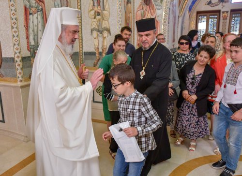 Pelerini români din Viena binecuvântați de Patriarhul României Poza 119157