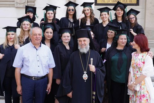 Te Deum pentru absolvenţii Facultăţii de Medicină şi Farmacie din Galaţi Poza 119314