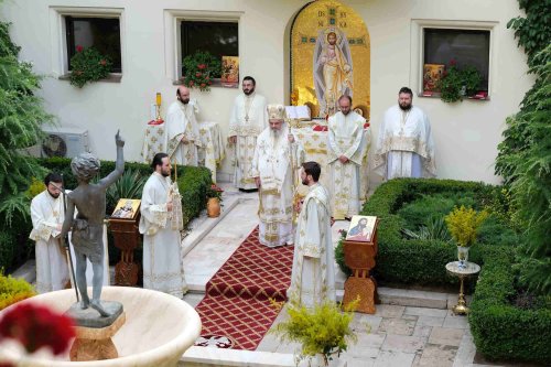Botezătorul Ioan sărbătorit la Reşedinţa Patriarhală Poza 119414