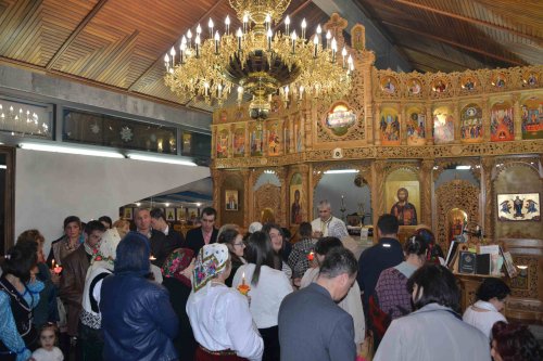 Bucuria regăsirii românilor din Pino Torinese Poza 119615