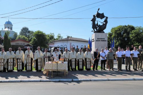 Monumentul Eroilor Neamului, inaugurat la Bârlad