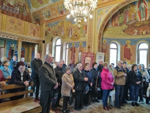 Pelerini clujeni la mănăstiri din Sălaj, Oaş şi Maramureş Poza 120673