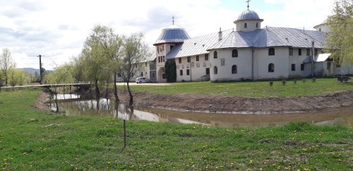 Pelerini clujeni la mănăstiri din Sălaj, Oaş şi Maramureş Poza 120674