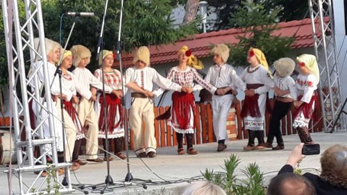 Festival al Românilor la biserica Parohiei Arad-Grădişte I Poza 121021