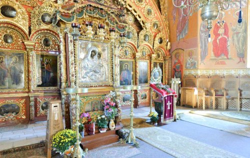 Hramul bisericii din Conţeşti va fi binecuvântat de Icoana Maicii Domnului de la Horaiţa Poza 121746