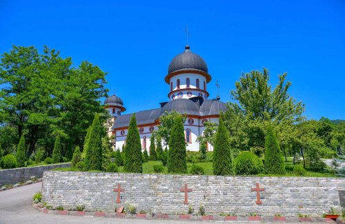 Darurile Maicii Domnului la obştea Mănăstirii Blănoiu Poza 121871