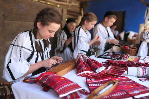 Olimpiada „Meşteşuguri artistice tradiţionale”, Astra, Sibiu Poza 121929