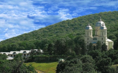 Mănăstirea Celic Dere, județul Tulcea Poza 122366