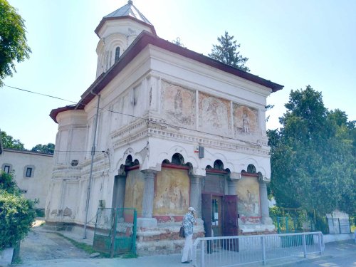 Biserica „Sfântul Gheorghe Vechi”, o istorie plină de frumuseţe Poza 122465