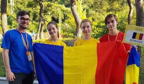Premiu pentru elevii români la  Olimpiada Internaţională de Lingvistică Poza 122955