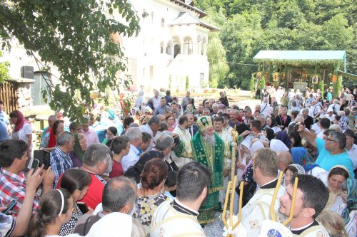 Liturghie arhierească  la Mănăstirea Lainici Poza 123055