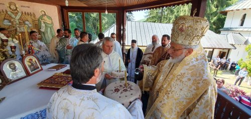 Mănăstirea Robaia și-a cinstit ocrotitorul spiritual Poza 123110