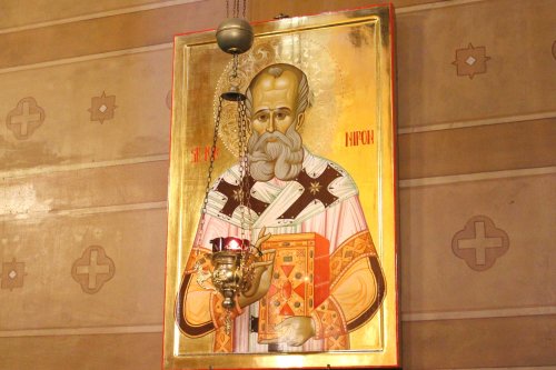 Sfântul Ierarh Nifon, cinstit de credincioşi Poza 123488