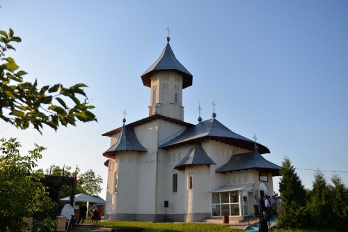 Biserica din Rediu - Ruginoasa a fost sfinţită