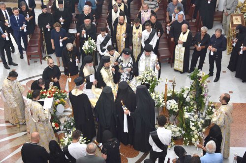 Mama Preasfințitului Lucian a fost înmormântată Poza 124000