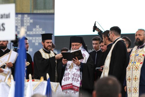 Peste 700 de participanți la Întâlnirea Tinerilor Ortodocși din Arhiepiscopia Sibiului Poza 124086