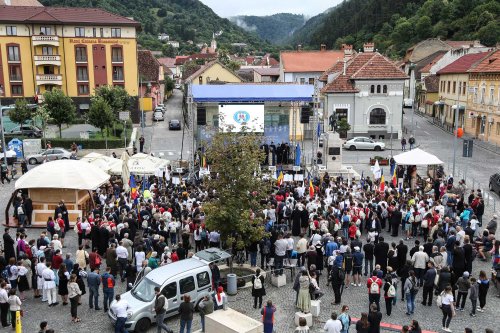 Peste 700 de participanți la Întâlnirea Tinerilor Ortodocși din Arhiepiscopia Sibiului Poza 124093