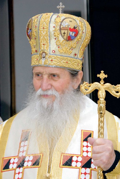 Înaltpreasfinţitul Pimen - Arhiepiscopul nonagenar în străvechea cetate a Muşatinilor Poza 124299