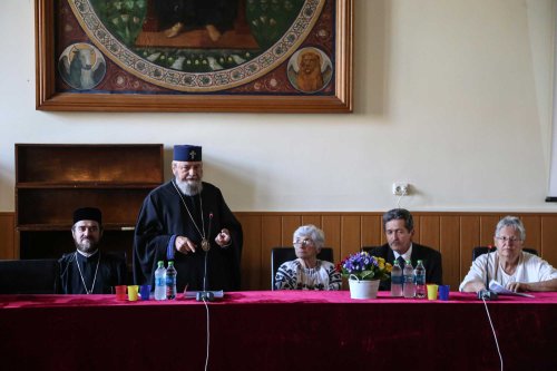Reuniunea Organizațiilor Femeilor Ortodoxe din România: Sibiu, 23-25 august Poza 124460