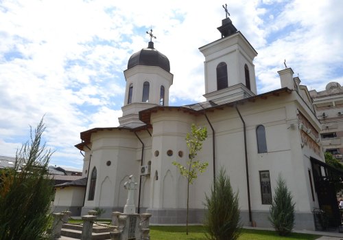 Biserica Parohiei Dichiu-Tirchileşti, sector 2, Bucureşti Poza 124581