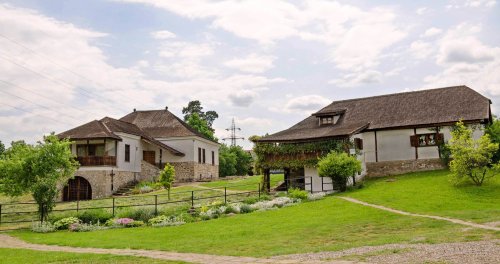 Satul românesc, spațiu de cultură şi permanență Poza 124696