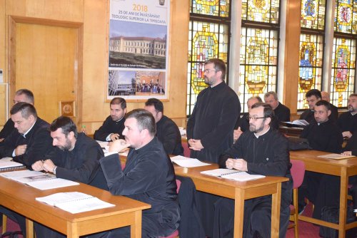 La această sesiune s-au înscris 17 preoți din Mitropolia Banatului