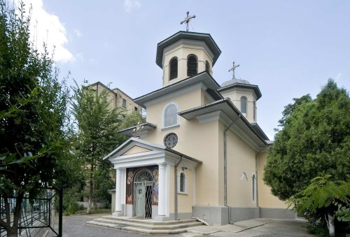 Biserica „Sfinții Ioachim și Ana”-Oborul Vechi din București Poza 125739