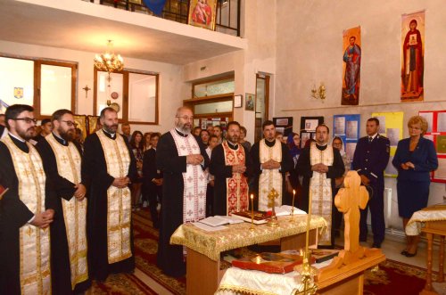 Festivitatea de deschidere a anului şcolar la Seminarul Teologic Dorohoi Poza 126004