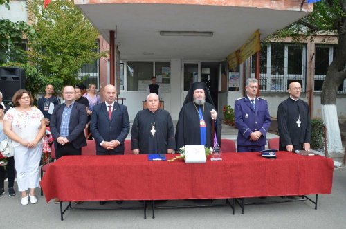 Festivitate de deschidere la Liceul Ortodox din Oradea Poza 126144