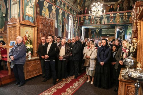 Mănăstirea Berivoi, binecuvântare pentru Țara Făgărașului Poza 126101