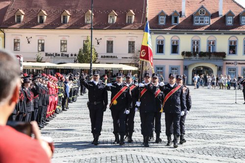 Binecuvântări şi ceremonii de Ziua Pompierilor din România Poza 126218