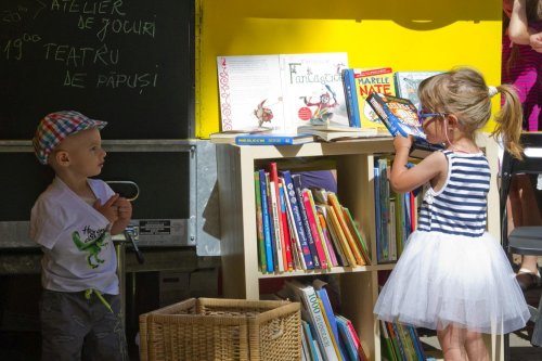 Minibiblioteci urbane în două parcuri din Capitală Poza 126694