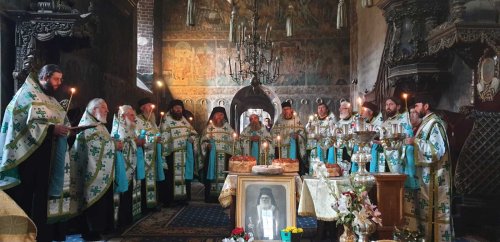 Patriarhul Nicodim Munteanu, pomenit la Mănăstirea Neamţ Poza 126863
