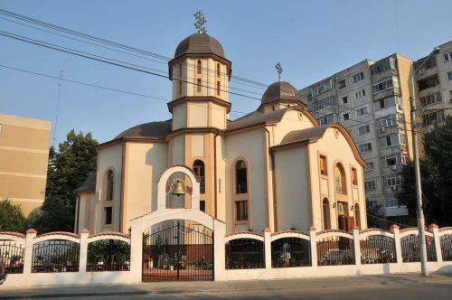 Biserica Parohiei „Sfântul Ioan Botezătorul”-Dristor, sector 3, Bucureşti Poza 127012