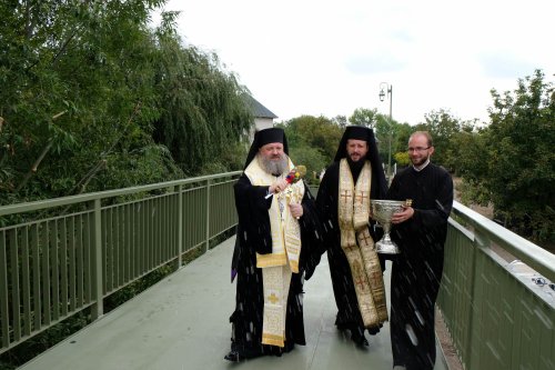 Inaugurarea podului pietonal al Mănăstirii Snagov Poza 127493