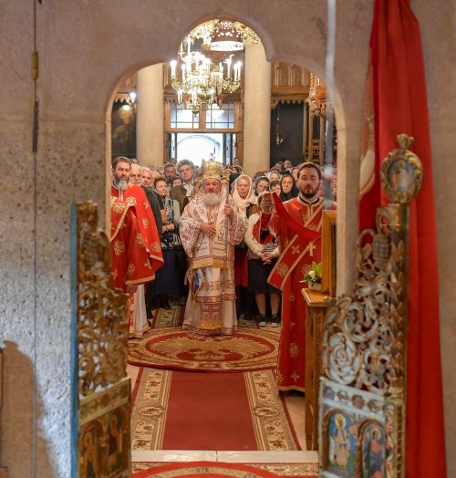 Hramul ctitoriei Sfântului Antim Ivireanul din Bucureşti Poza 127529