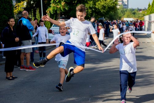 Cros caritabil la parohia bucureșteană Brâncuși Poza 127614