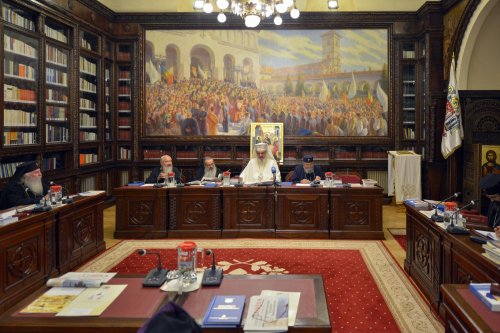 Ierarhii Bisericii Ortodoxe Române s-au reunit ­la Reședința Patriarhală Poza 127875