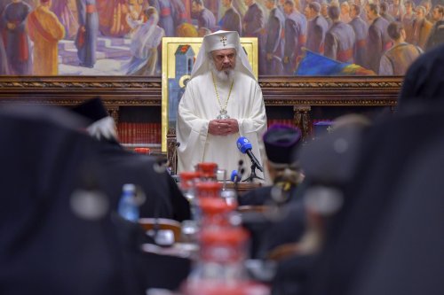 Ierarhii Bisericii Ortodoxe Române s-au reunit ­la Reședința Patriarhală Poza 127880