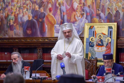 Ierarhii Bisericii Ortodoxe Române s-au reunit ­la Reședința Patriarhală Poza 127881