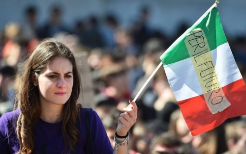 Drept de vot de la 16 ani în Italia Poza 128104