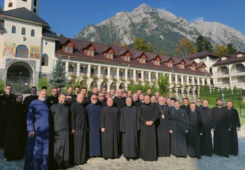 Cerc pastoral la Mănăstirea Caraiman Poza 128178