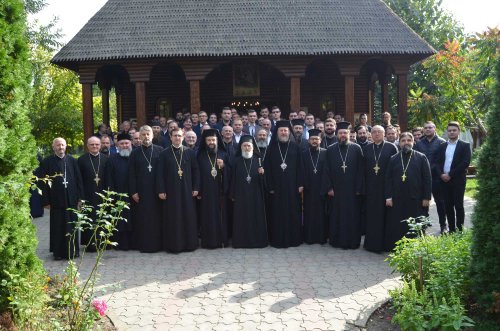 Noul an universitar la Facultatea de Teologie Ortodoxă din Arad Poza 128162