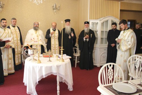 Inaugurarea unui nou centru de hrană al Arhiepiscopiei Craiovei Poza 128619