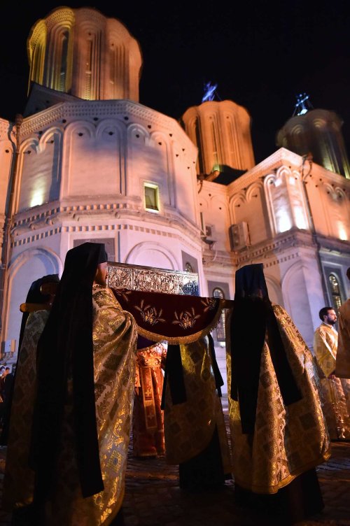 Priveghere în cinstea Sfintei Parascheva la Catedrala Patriarhală Poza 129162