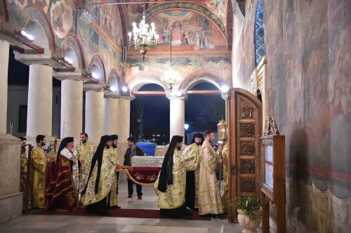 Priveghere în cinstea Sfintei Parascheva la Catedrala Patriarhală Poza 129166