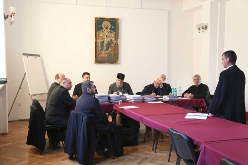 Examen pentru obținerea gradului I profesional în preoție la Sibiu Poza 129773