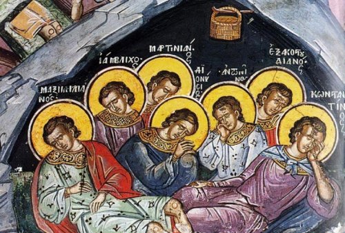 Sfântul Ierarh Averchie, Episcopul Ierapolei, cel întocmai cu Apostolii; Sfinţii 7 tineri din Efes Poza 129981