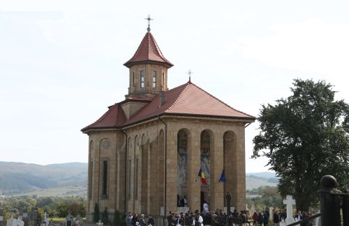 Bogata Olteană, satul cu o catedrală a simțământului românesc Poza 130001